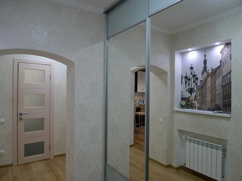 Lviv Tour Apartments 0*,